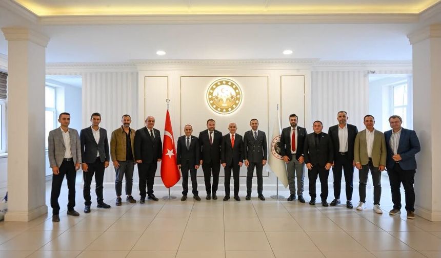 Vali Turan, Futbol Hakemleri ve Gözlemcileri Derneği Heyetini Kabul Etti