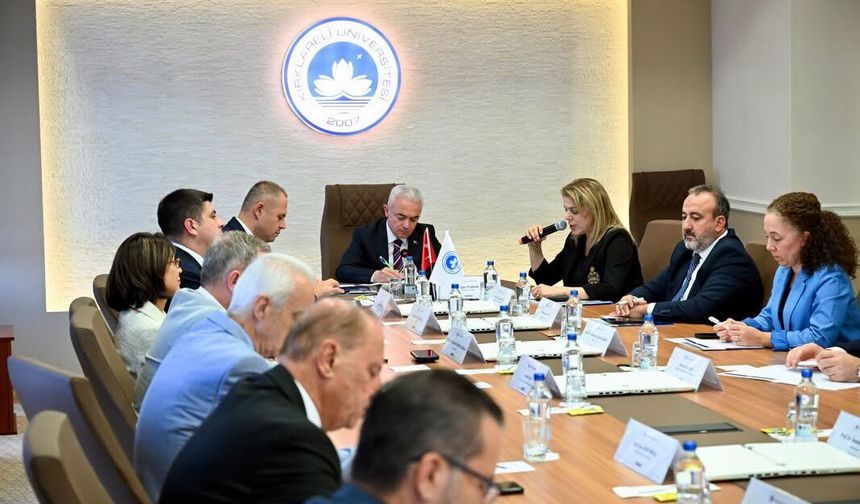 Kırklareli Üniversitesi Danışma Kurulu Toplantısı Gerçekleştirildi