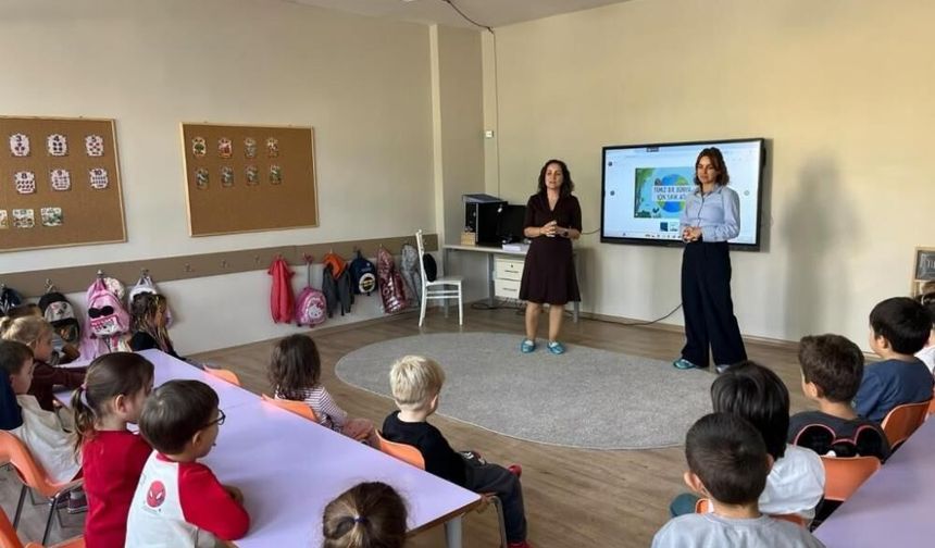 Minik öğrenciler sıfır atığı oyunlarla öğrendi