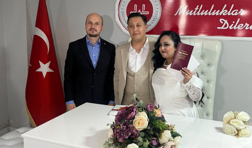 AK Parti Lüleburgaz Teşkilatı Nikâh Törenine Katıldı