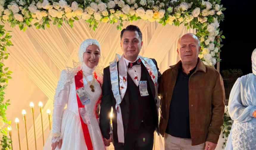 Çamlıca, Nurdan ve Yunus Emre’nin Düğününe Katıldı