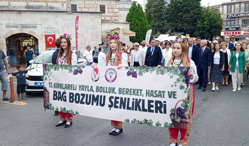 Kırklareli’nde Şenlik Coşkusu Kortejle Başladı