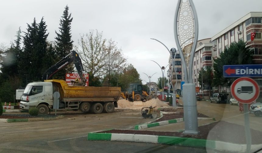 Edirne Caddesi’nde Altyapı Çalışmaları Sürüyor