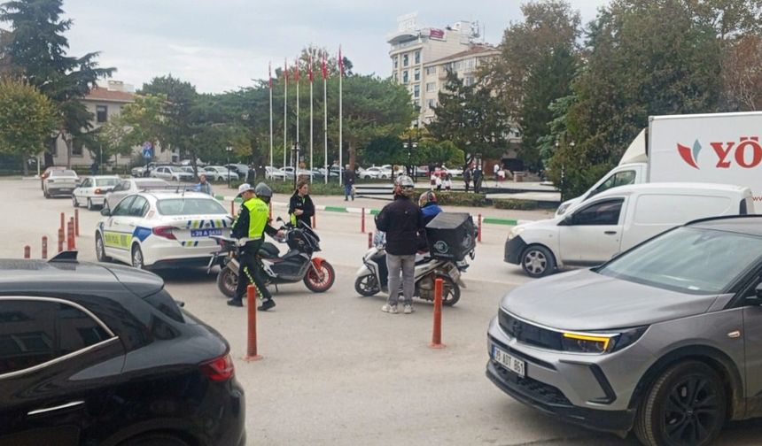Trafik Denetimleri Kent Merkezinde Sürüyor