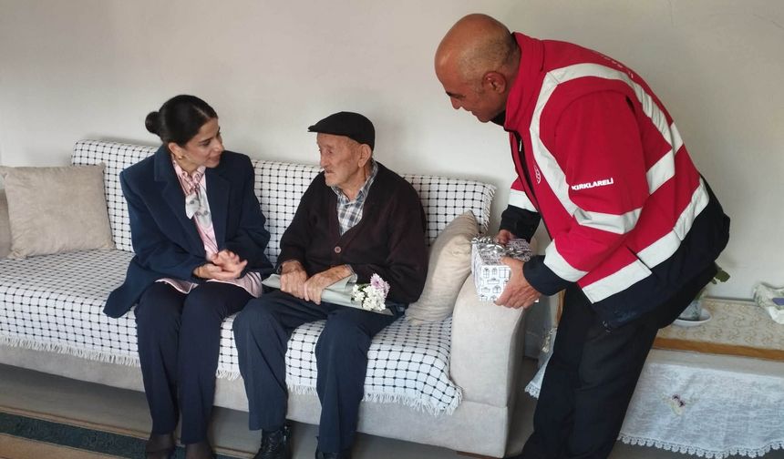 Kaymakam Ünlü’den Elmacık Köyünde Yaşlılara Ziyaret
