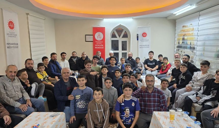 Kaymakam Özderin, Hasbihal Sohbetleri Programına Katıldı