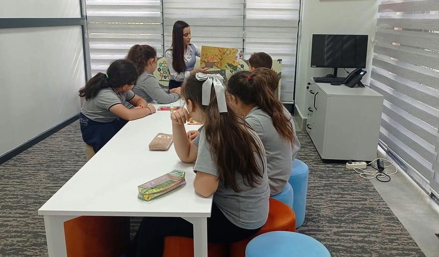 Lüleburgaz’da Çocuklar Masal Saatinde Buluştu