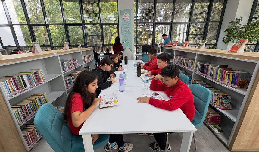 Durak Ortaokulu Öğrencilerinden Kütüphane Ziyareti