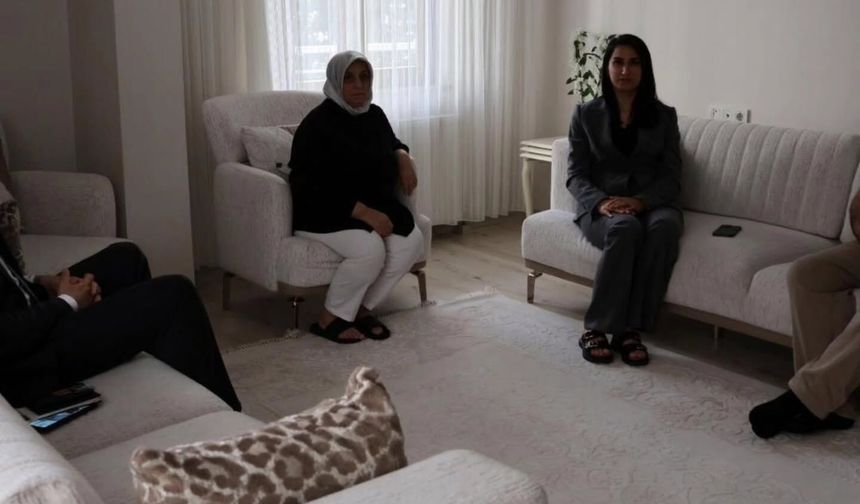 İl Müdürü Kumaş’tan Şehit İsmail Öztürk’ün Ailesine Ziyaret