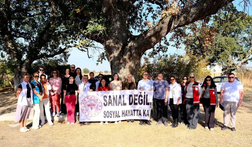 Dünya Ruh Sağlığı Günü İçin Farkındalık Yürüyüşü Düzenlendi