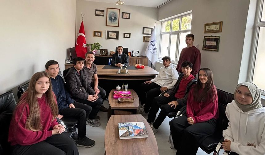 Pınarhisarlı Öğrencilerden Müftü Özkan’a Ziyaret