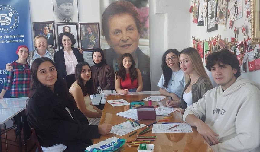 Öğrencilere Sanat Atölyesi