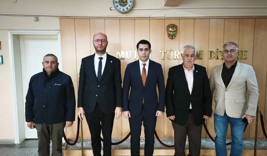 İYİ Parti İl Yönetiminden Pehlivanköy Kaymakamı Türbe’ye Ziyaret