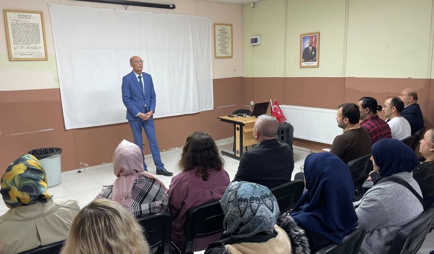 Vize Anadolu İmam Hatip Lisesinde Veliler Bilgilendirildi