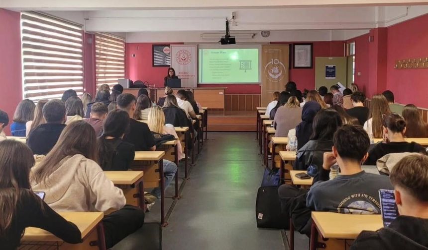 Kırklareli’nde Kadın Öğrencilere Güvenli İlişkiler Eğitimi