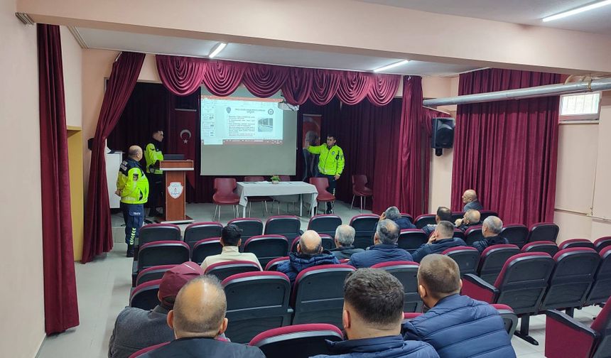 Vize’de Taşımalı Eğitim Servis Şoförlerine Güvenlik Bilgilendirmesi