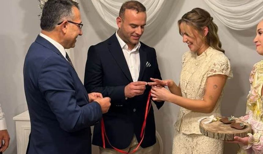 Başkan Çölgeçen, Seren ve Ege’nin Söz Yüzüklerini Taktı