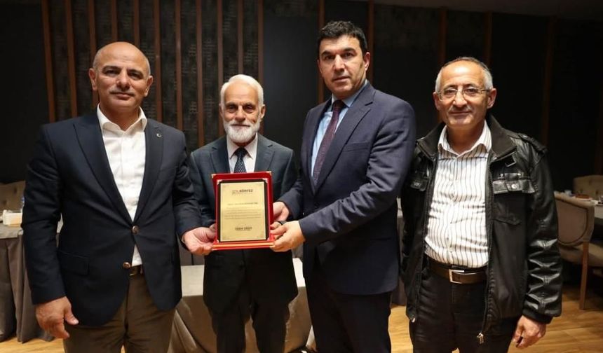 76 yaşında 10 kilometreyi 57 dakikada koşup şampiyon oldu