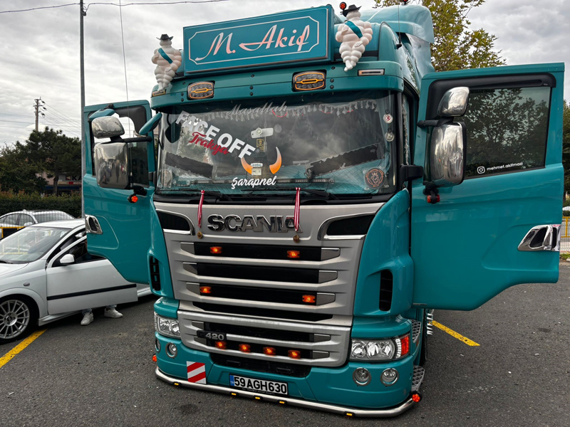 A W557353 05