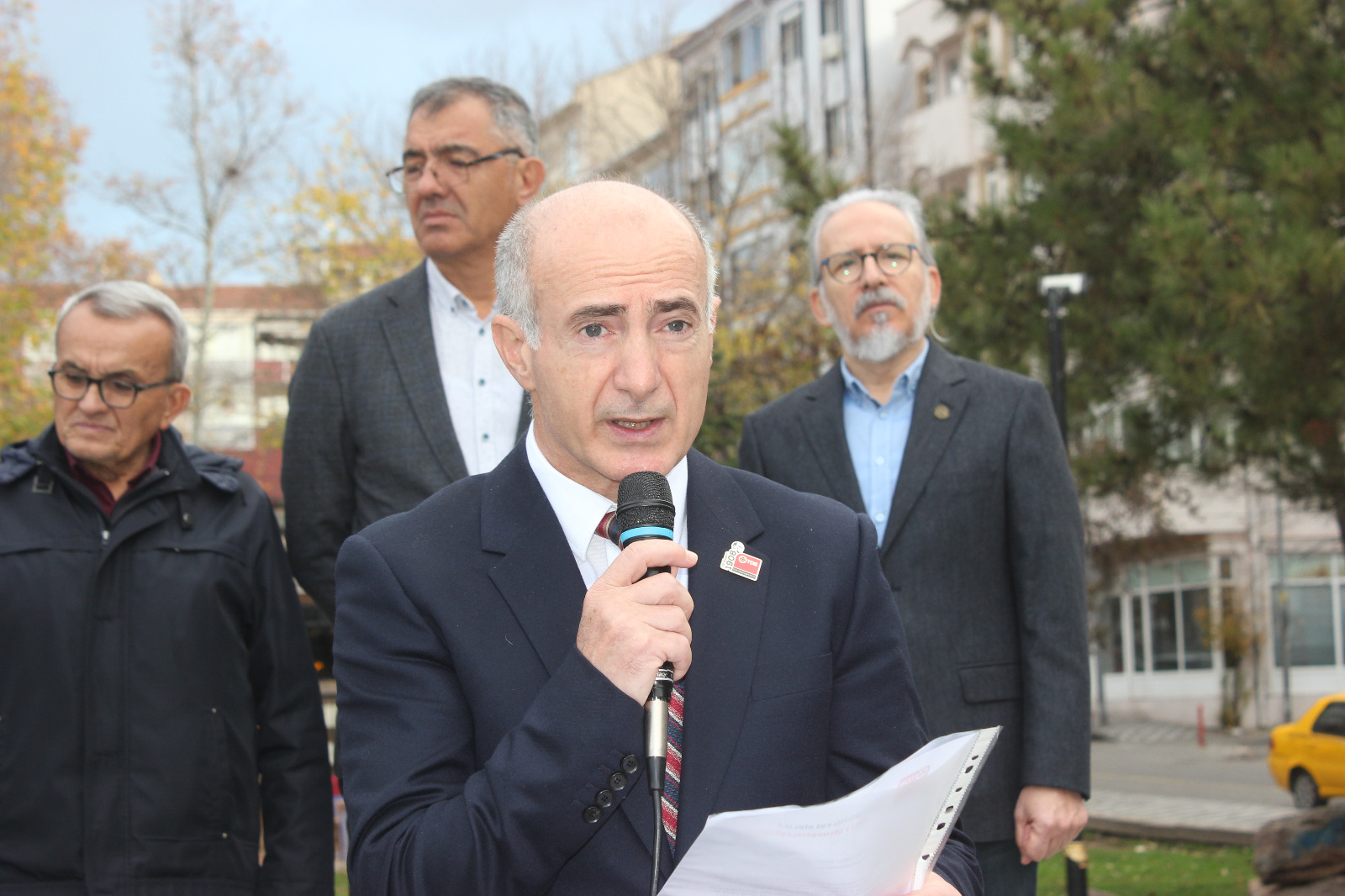 B6B418F2 3Eb5 43C1 B9D6 Ca79Fddb97Da