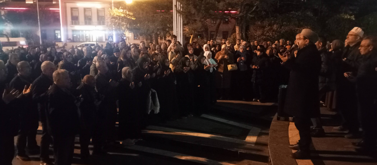 Ea69B860 4Ef3 47De B7Ad B811F4E35413