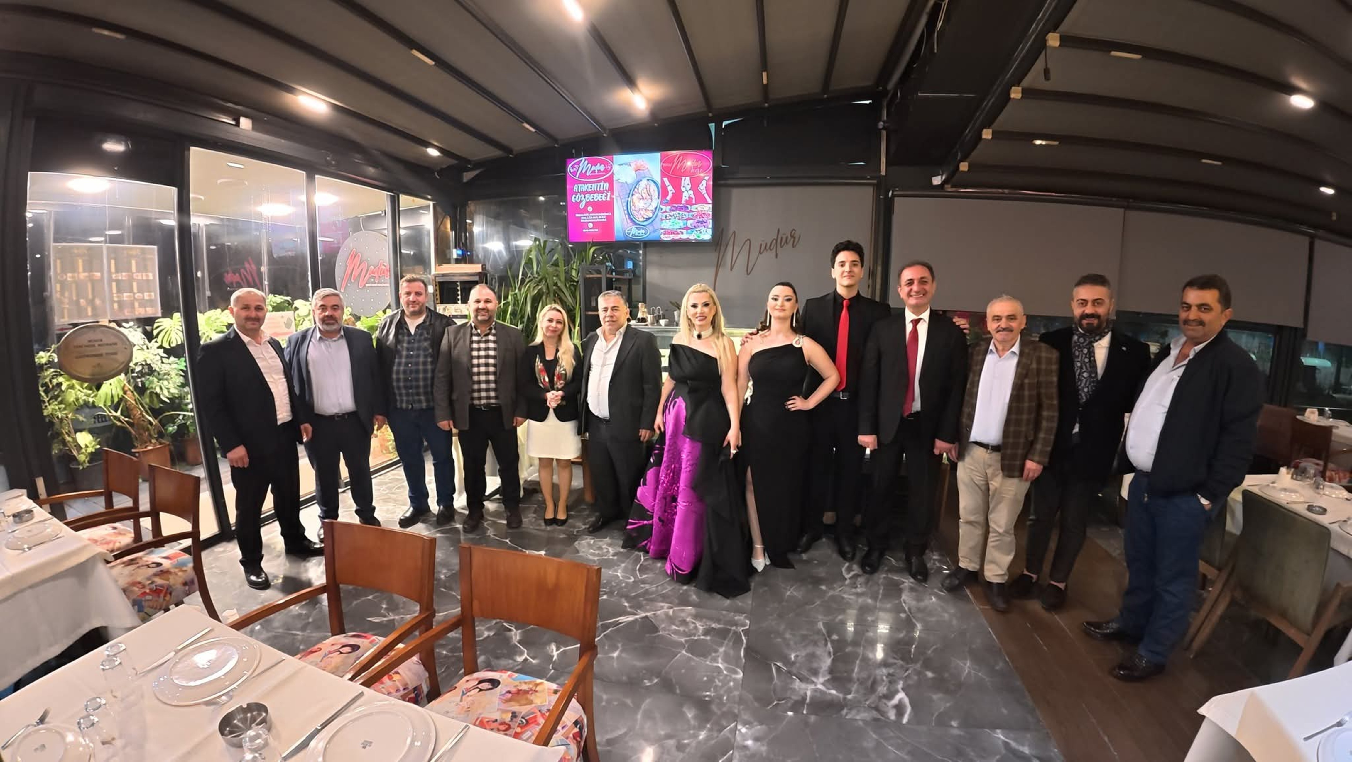 Aygül Yörür Ve Mi̇safi̇rler