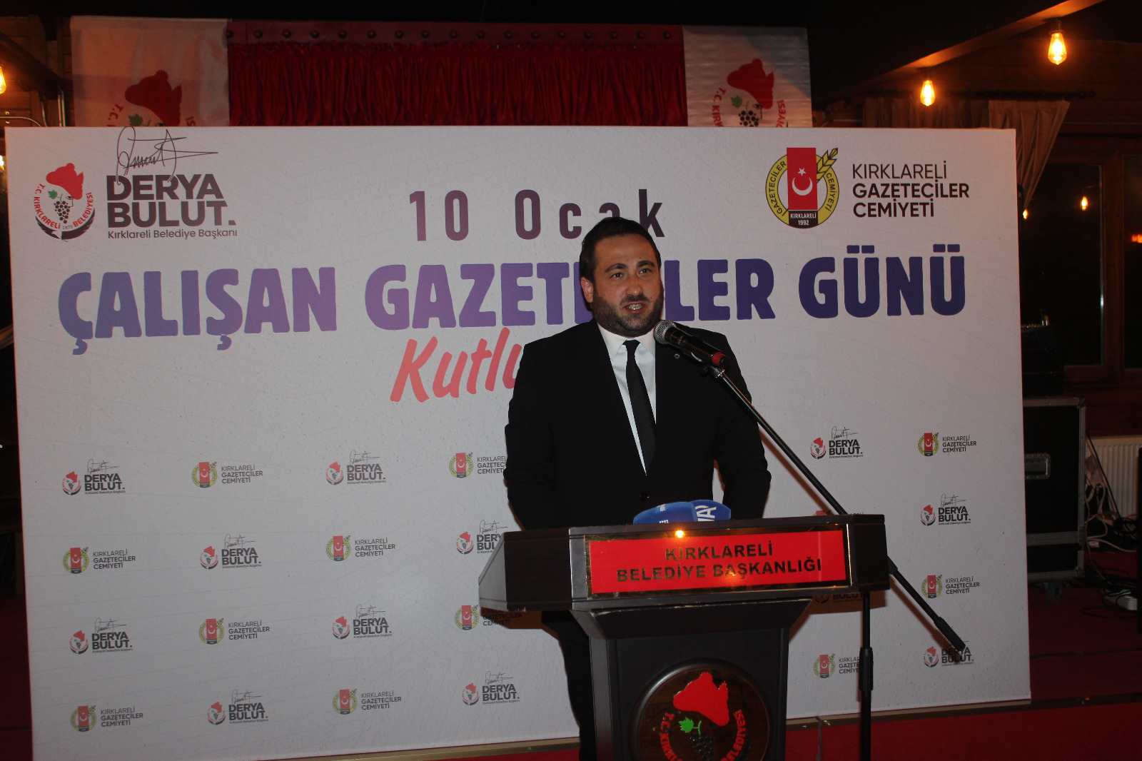 4Cf0652F A947 410D 8812 3A2C863Abadb