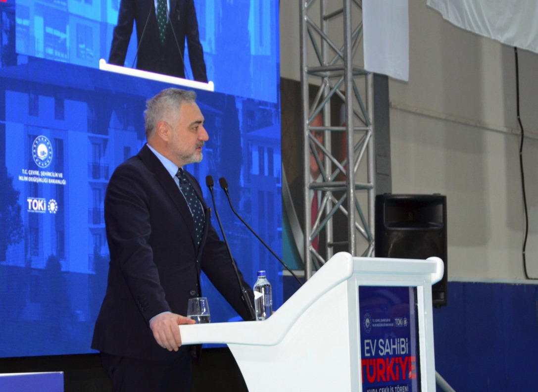 C4156Bbe 546F 4779 80B8 B9Cb337343Ea-3