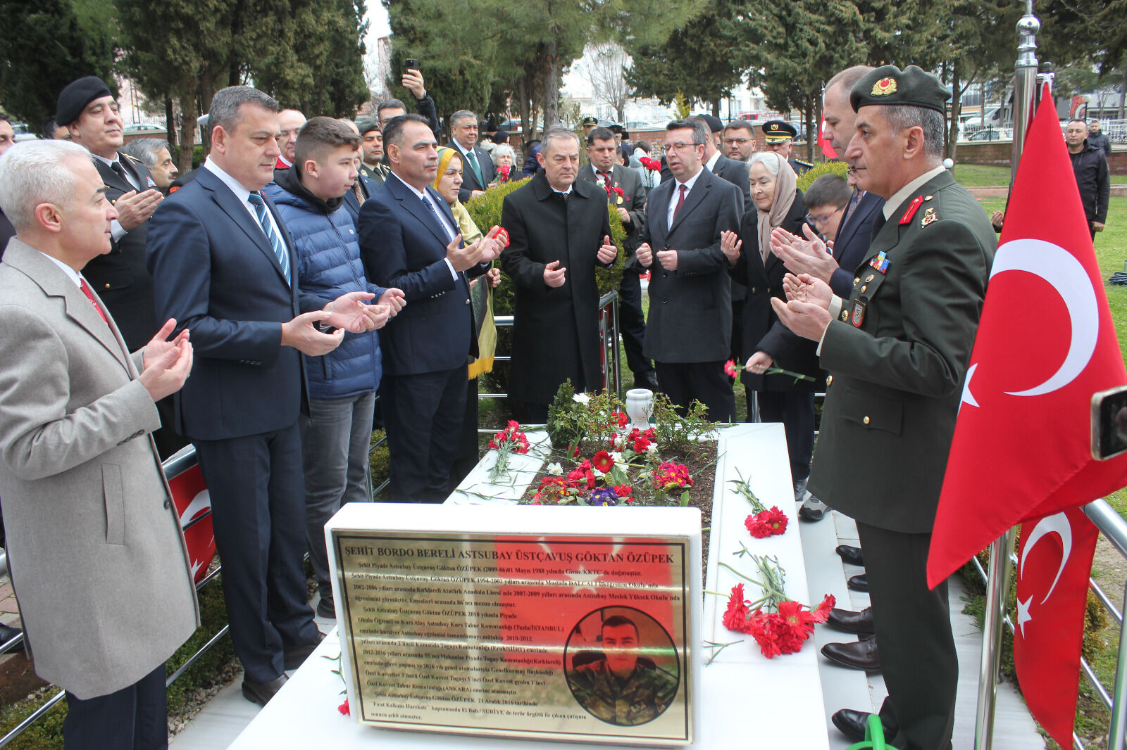 3C800C83 9222 4C4C 8016 368A4B533D2C