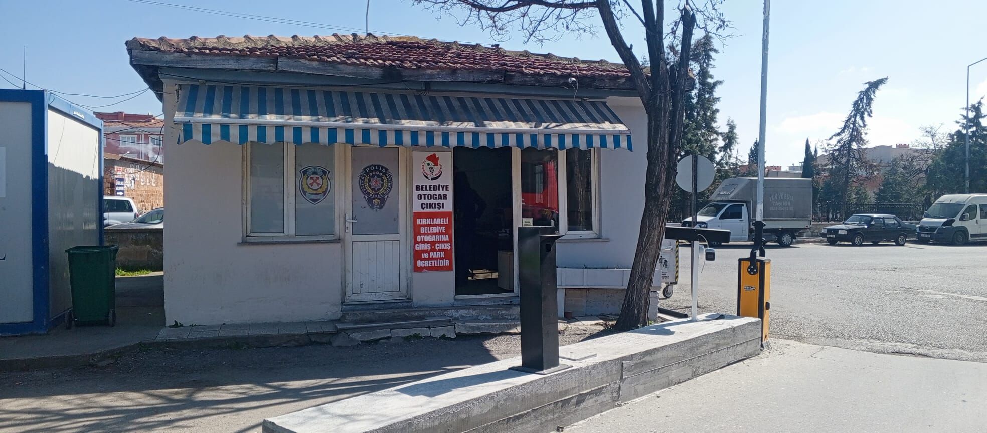 B0346E9C B8Fb 4034 B3Ae 1De655Fb542D