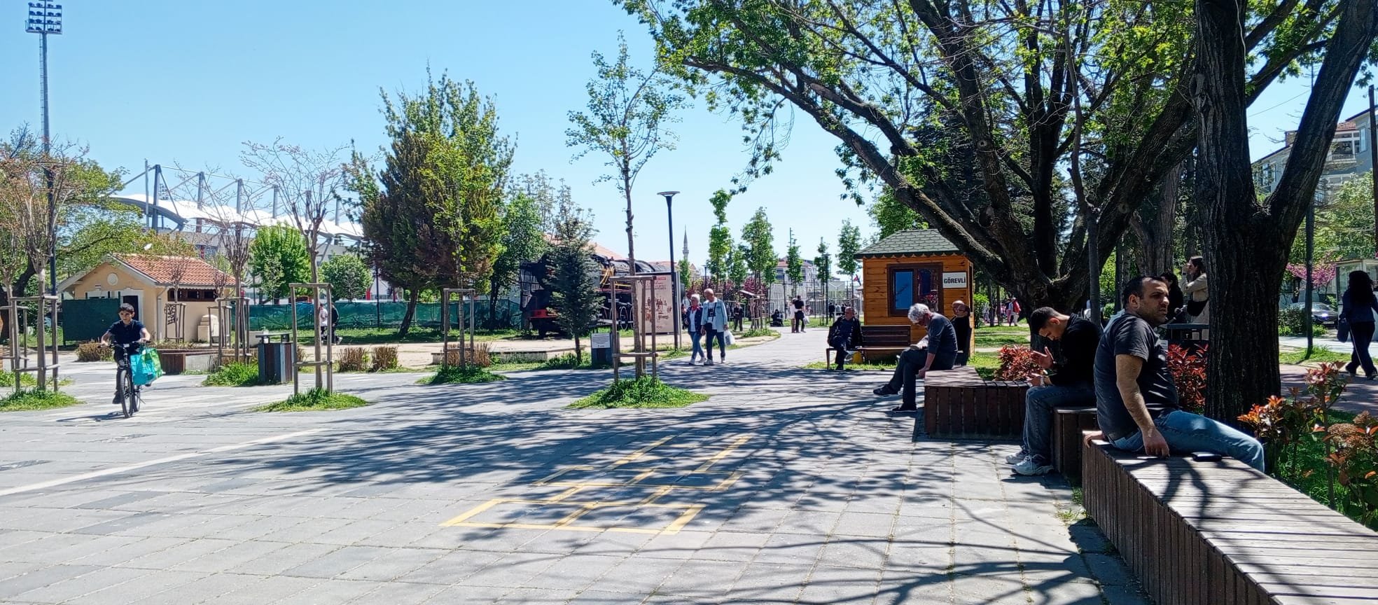 10040132 160C 40E2 B995 076129272Be8