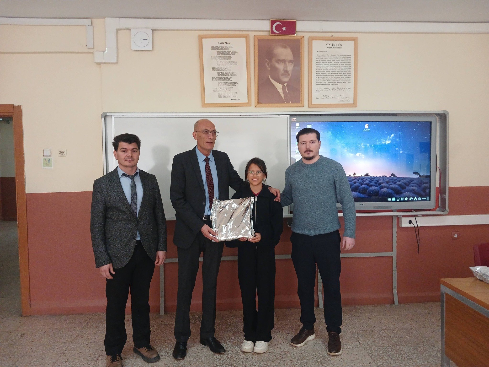 Vize’de Başarılı Öğrenciler Ödüllendirildi