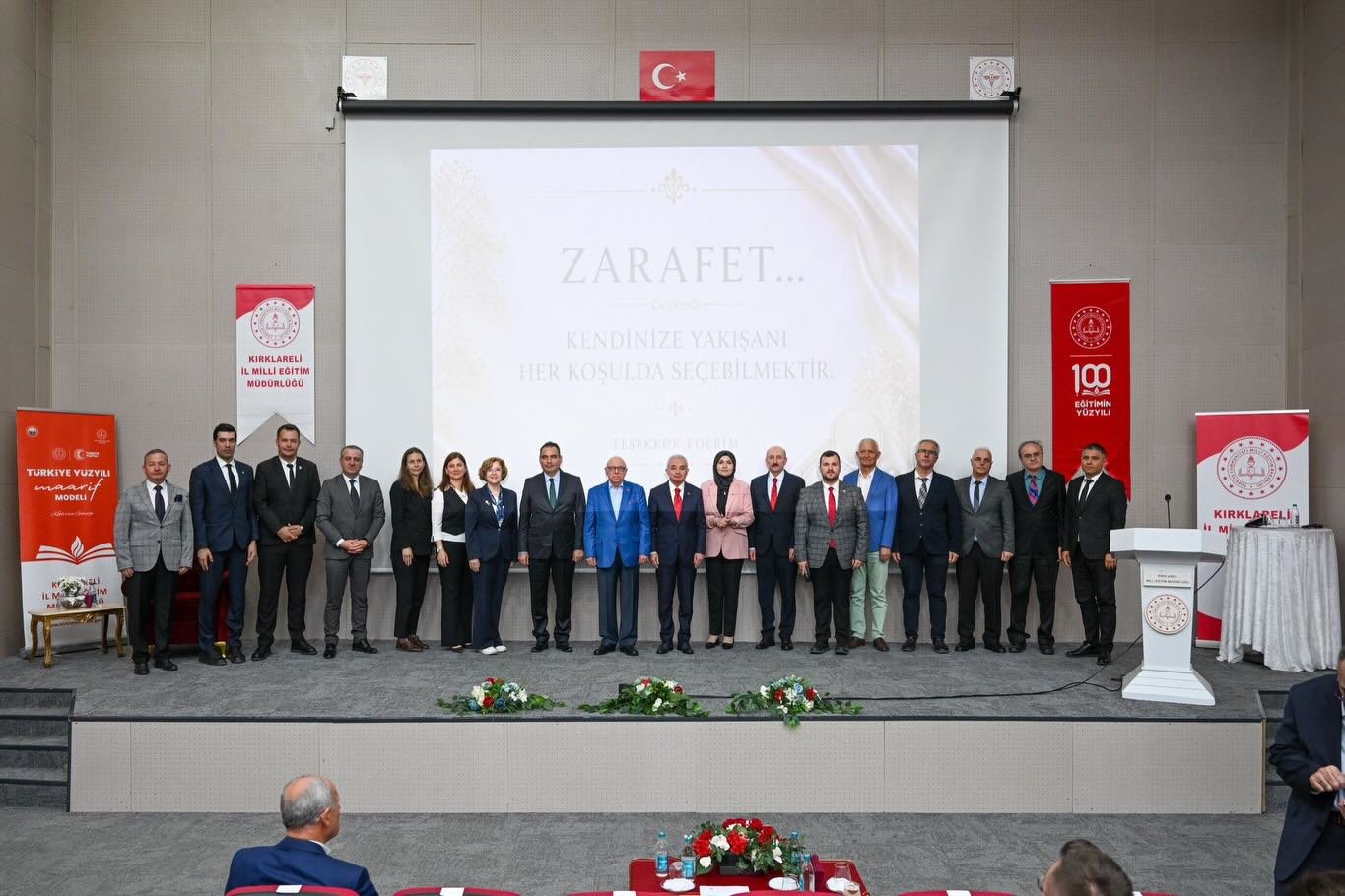 Lise Öğrencilerine Zarafet ve Nezaket Eğitimi