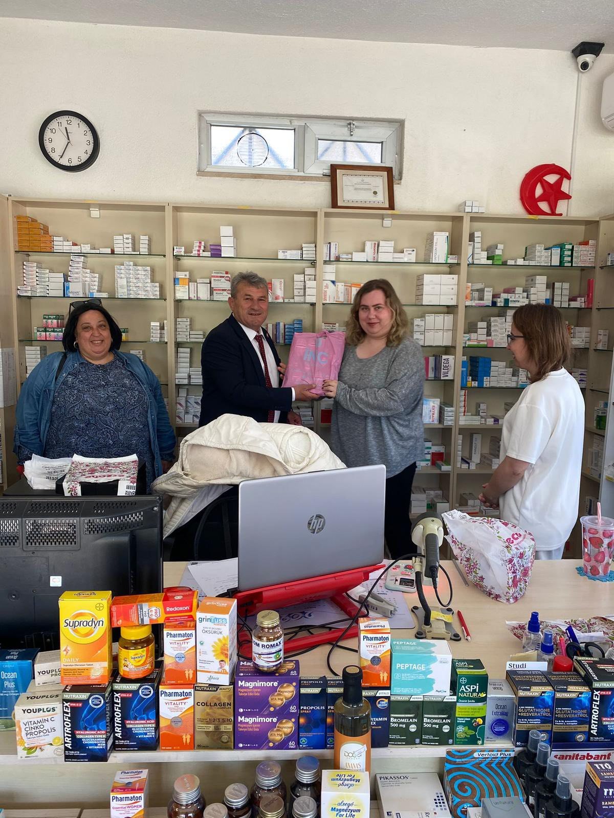 Başkan Saltık, Eczane Teknikerleri Günü’nü Kutladı