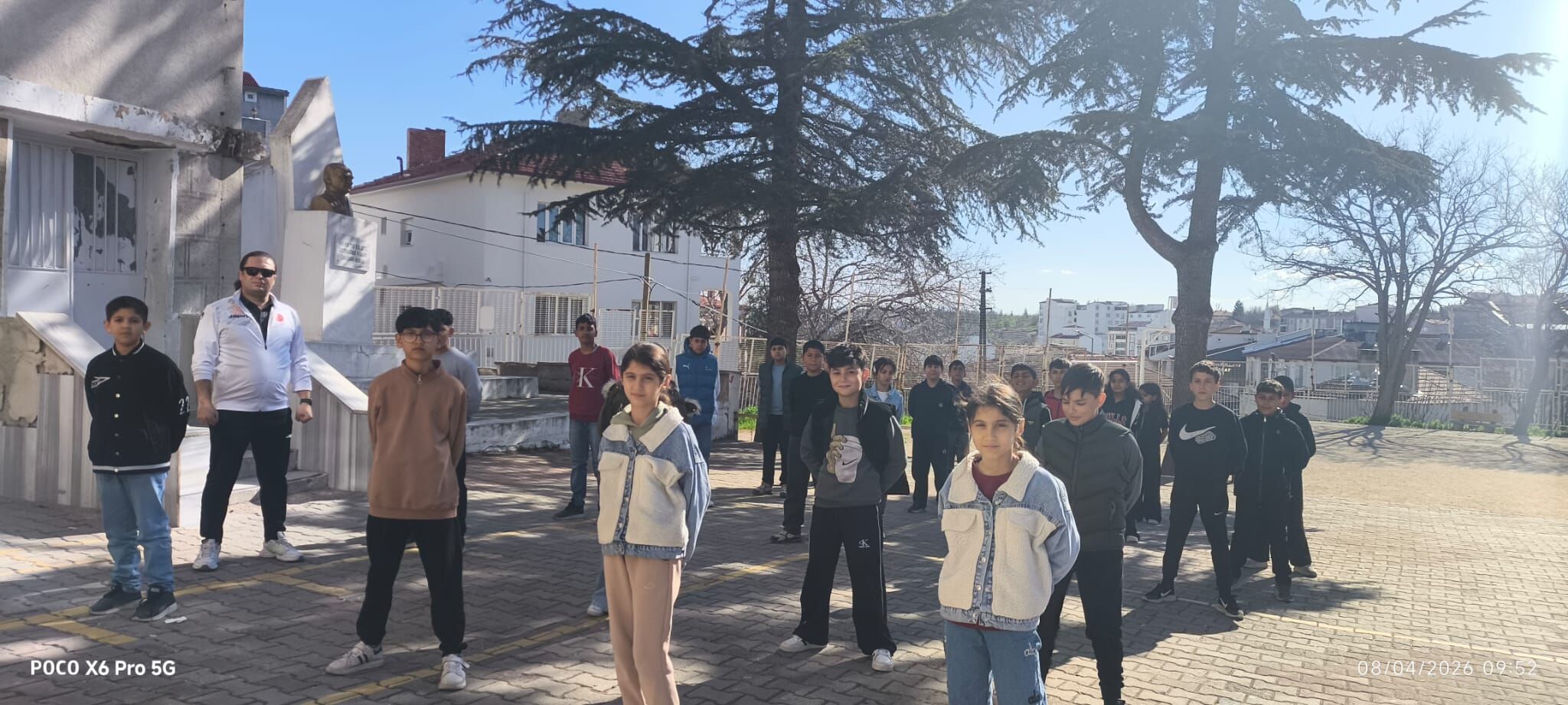 9F0Eee5F B427 4034 B215 5D20Ad6B9Db7