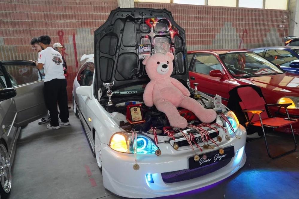 Modifiye tutkunları Pınarhisar'da buluştu