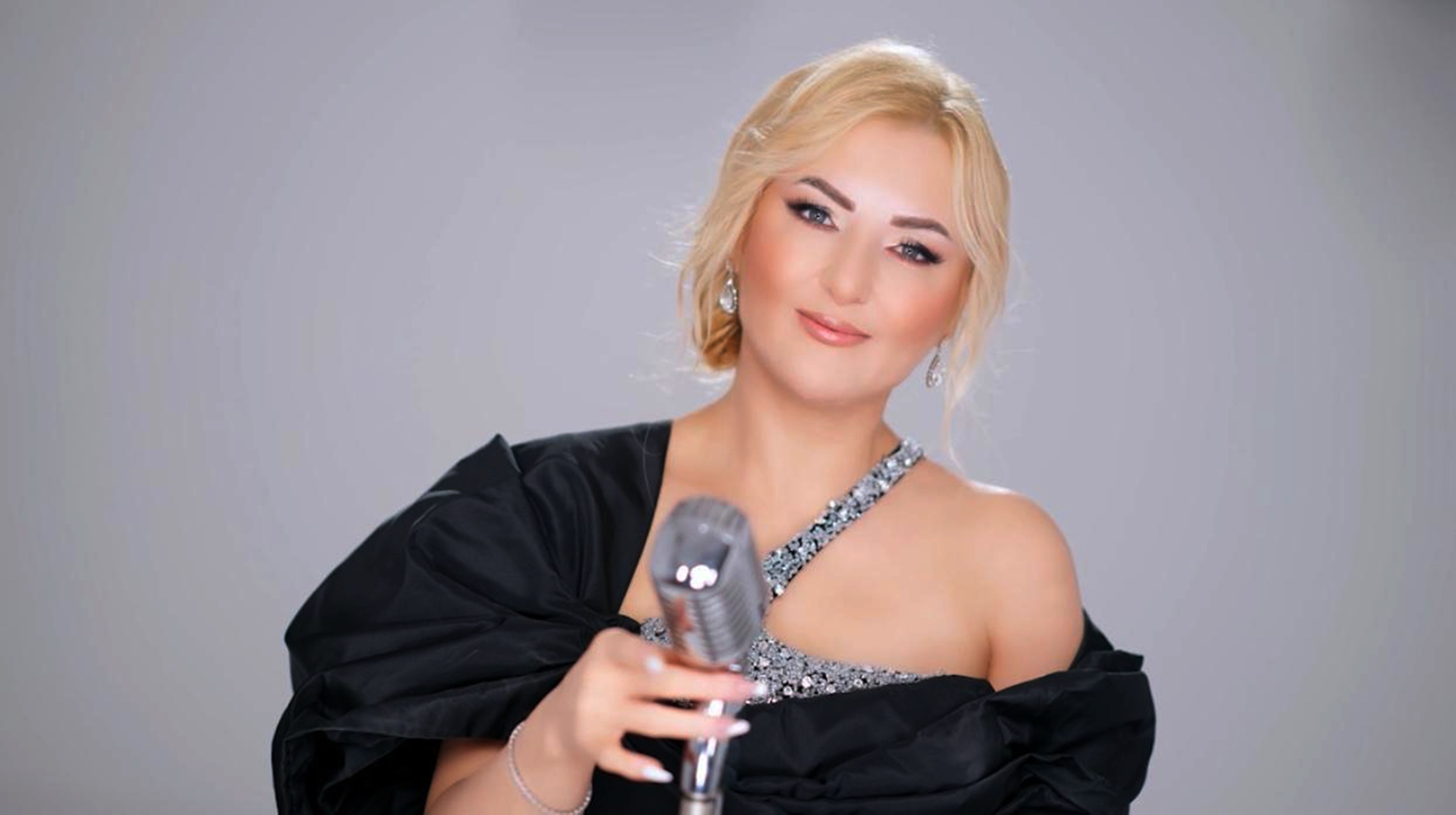 Hollanda’nın Sibel Can’ı Müzik Dünyasına Renk Katıyor