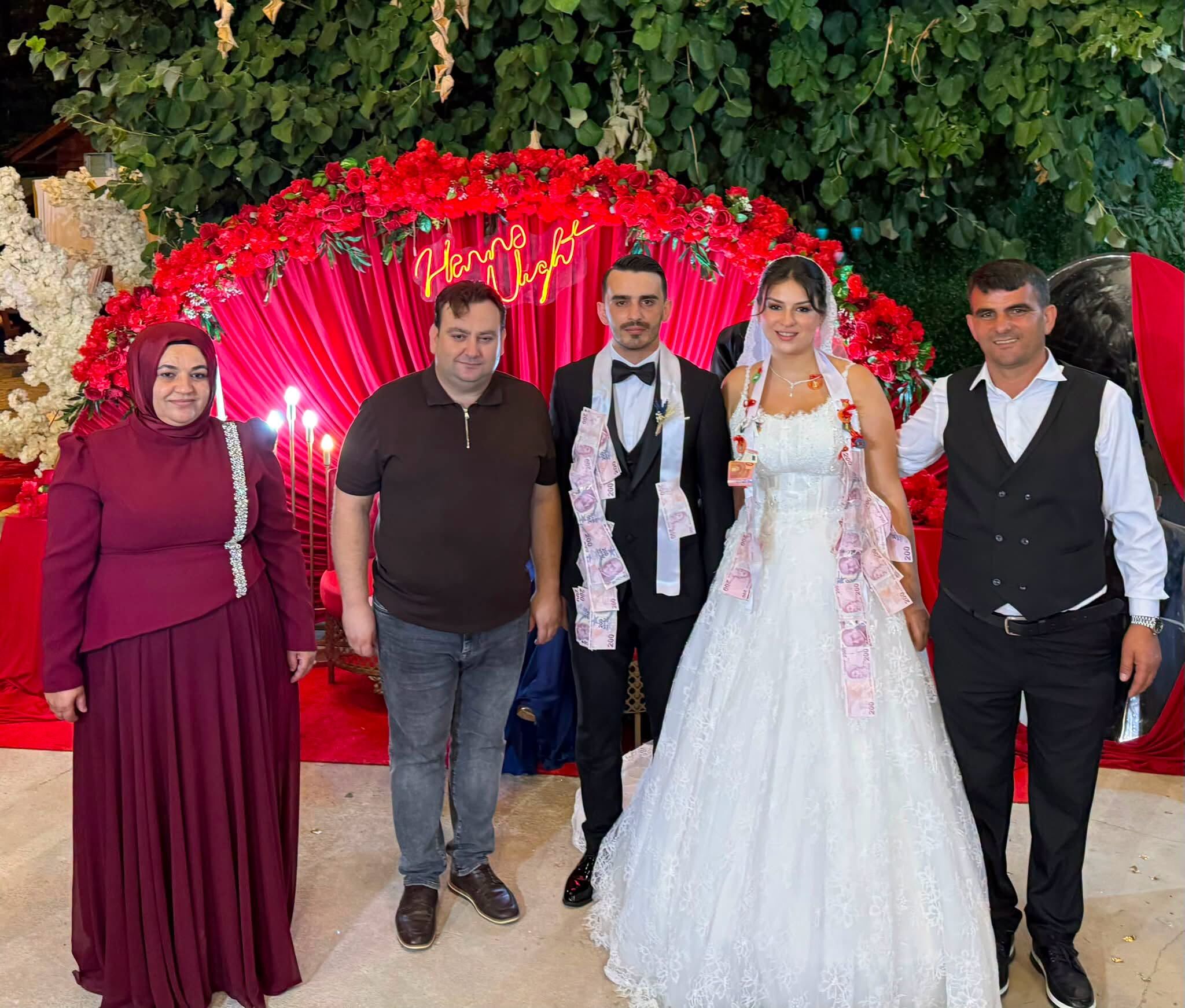 Başkan Gün, Yağmur ve Mert’in Düğününe Katıldı
