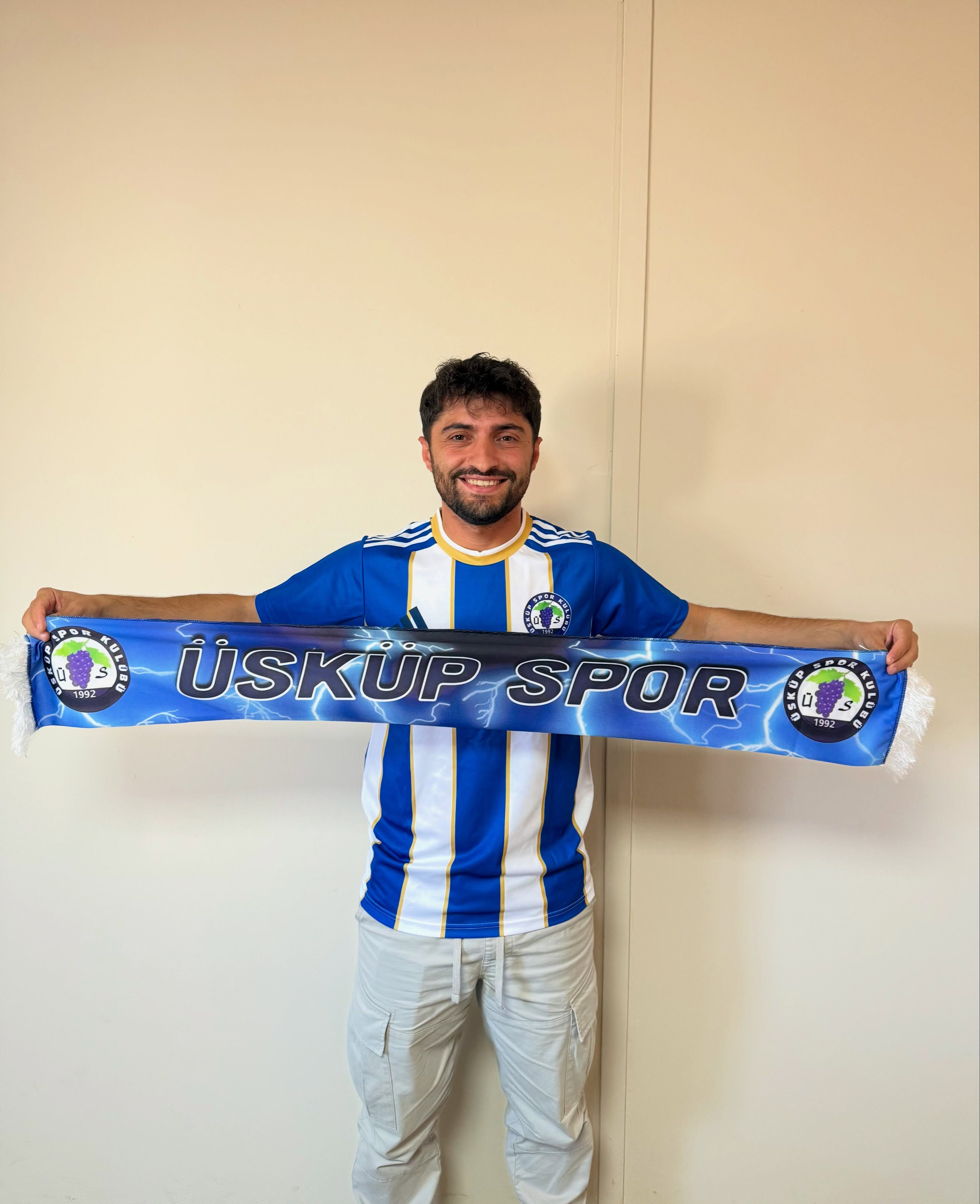 Üsküpspor,  Yunus Emre Cengiz ile Anlaşmaya Vardı