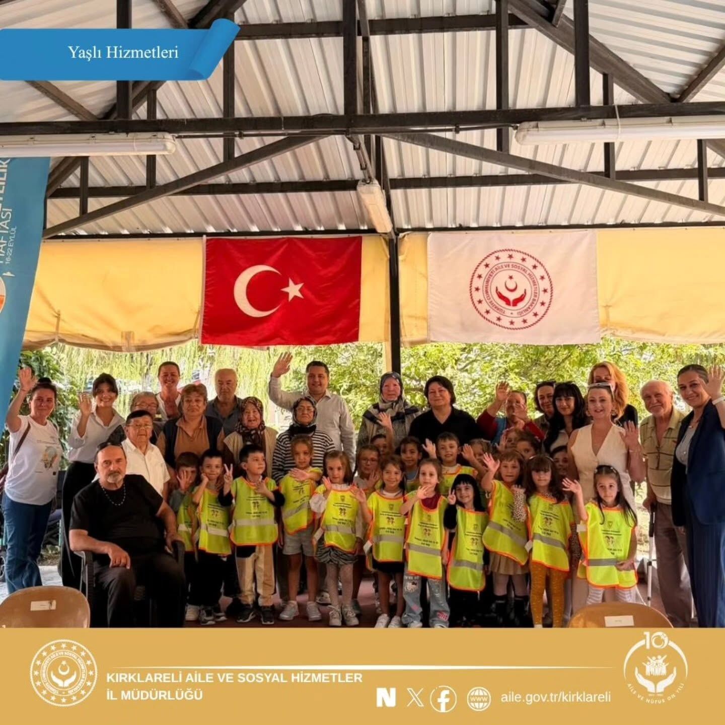 Lüleburgaz’da Minik Eller Büyüklerle Buluştu