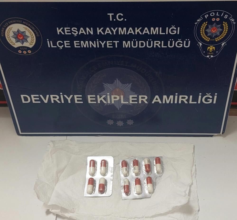 Keşan’da uyuşturucu ve ruhsatsız tabanca ele geçirildi