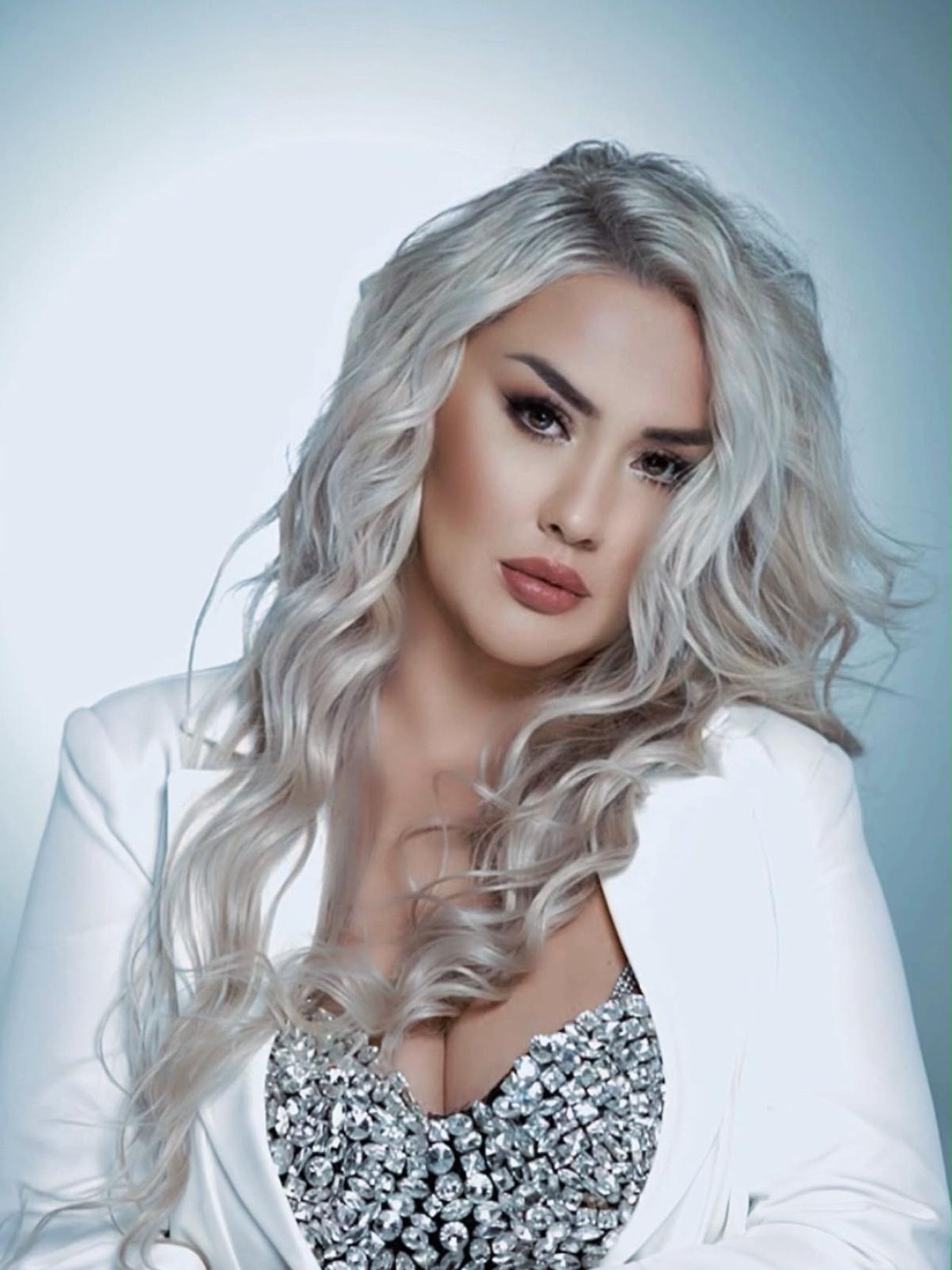 Pınar Kömürcüoğlu 3