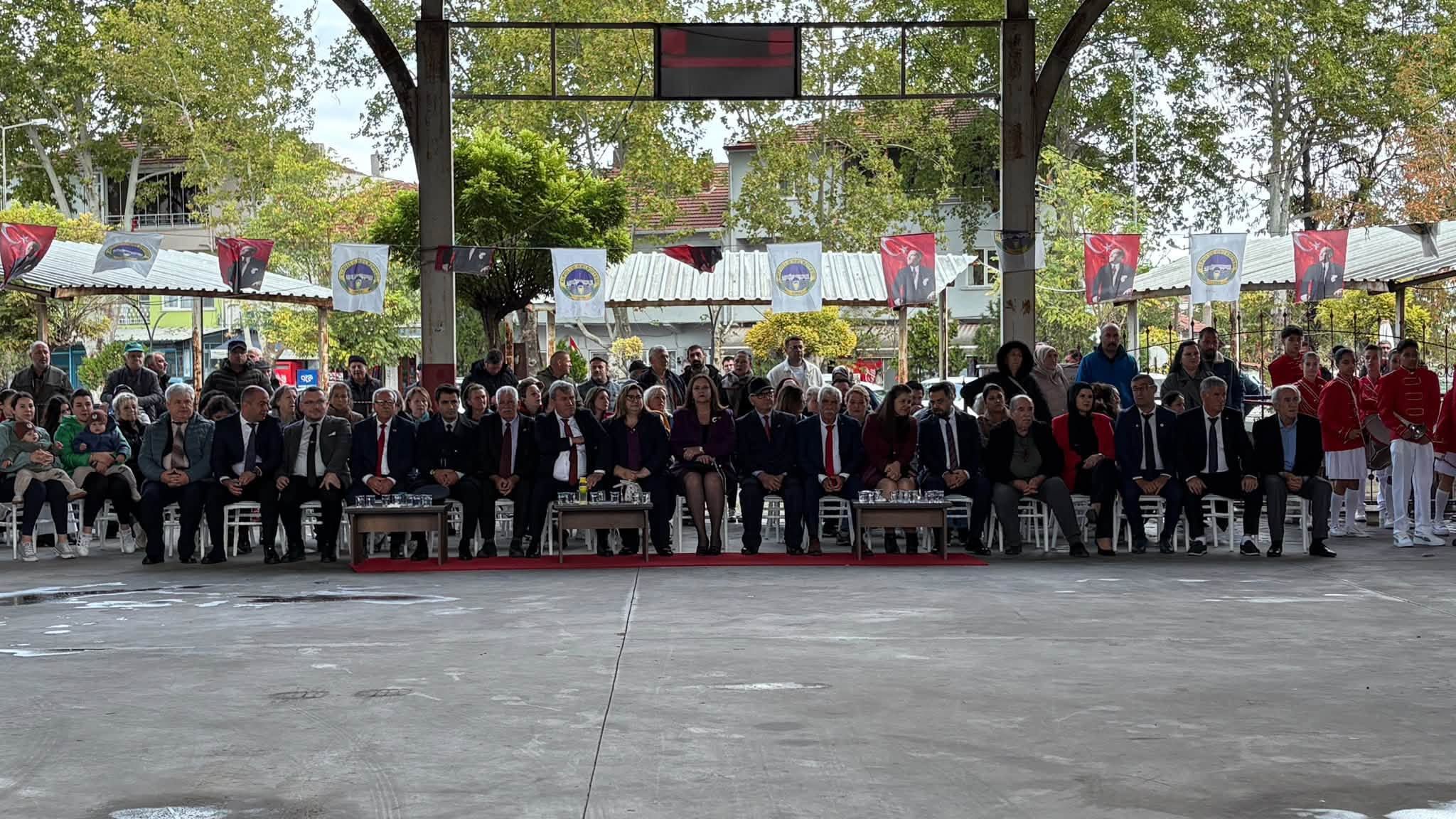 Alpullu’da Cumhuriyet’in 103. Yılı Coşkuyla Kutlandı