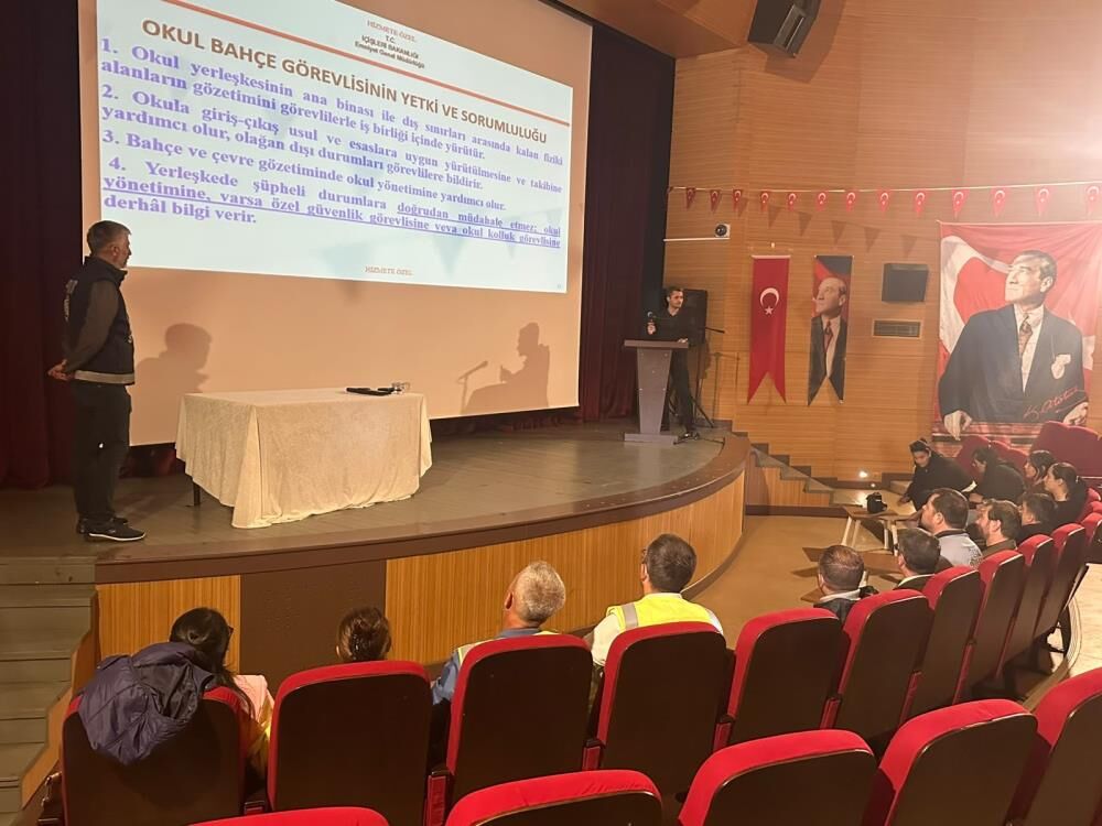 Muratlı'da okul görevlilerine "güvenlik" eğitimi