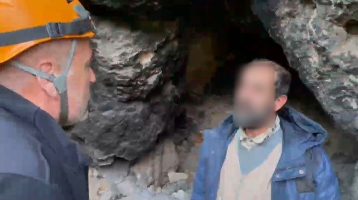 Uludağ'da mağaraya sığınan yaşlı adam için seferber oldular