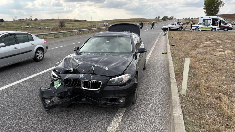 Babaeski’de iki otomobil çarpıştı: 1 yaralı